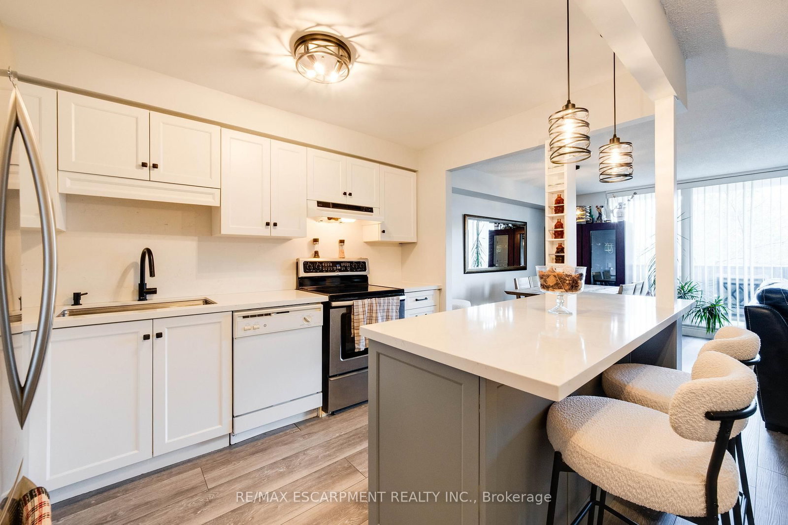9 Bonheur Court • #401 • Brantford, ON photo 24
