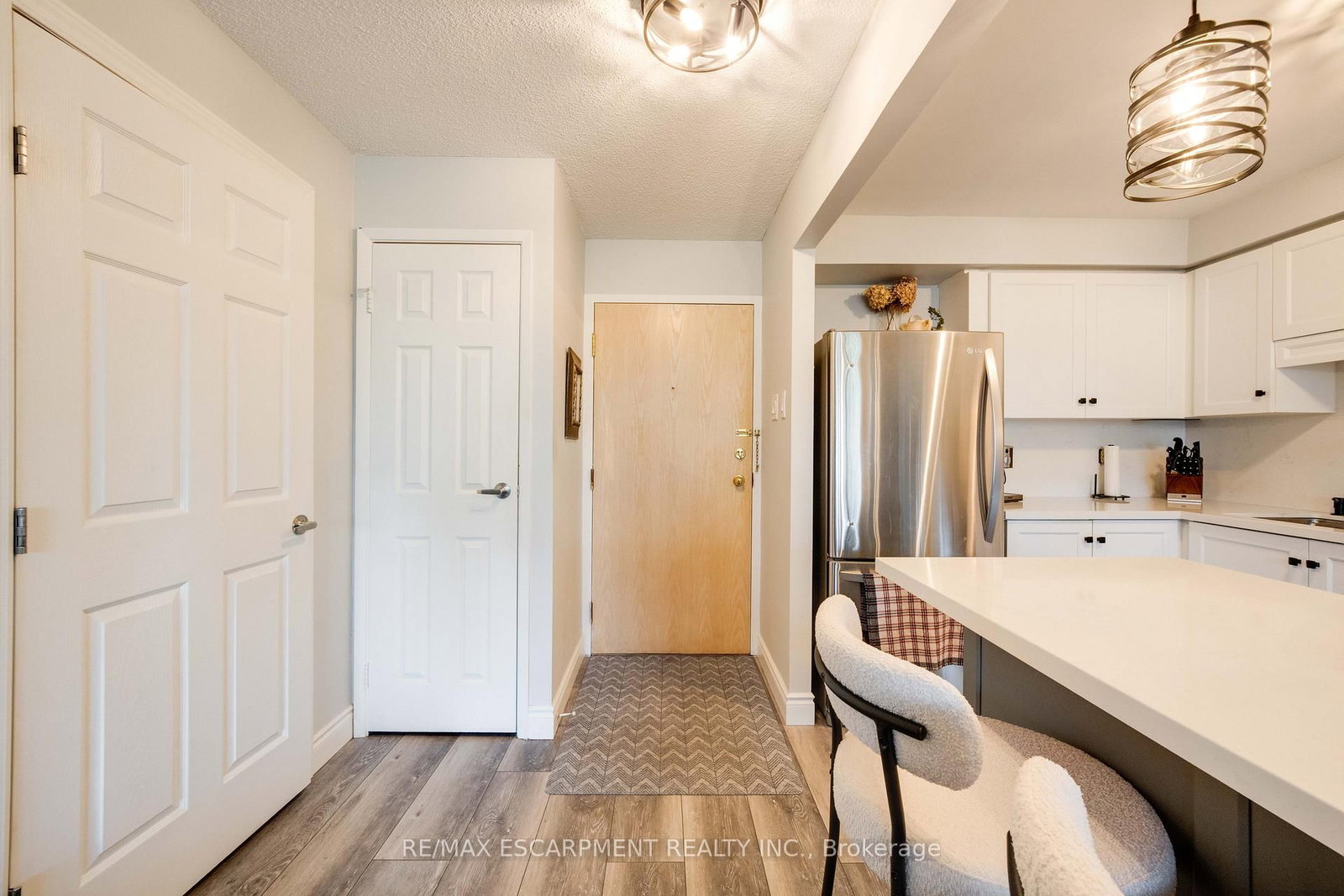 9 Bonheur Court • #401 • Brantford, ON photo 6