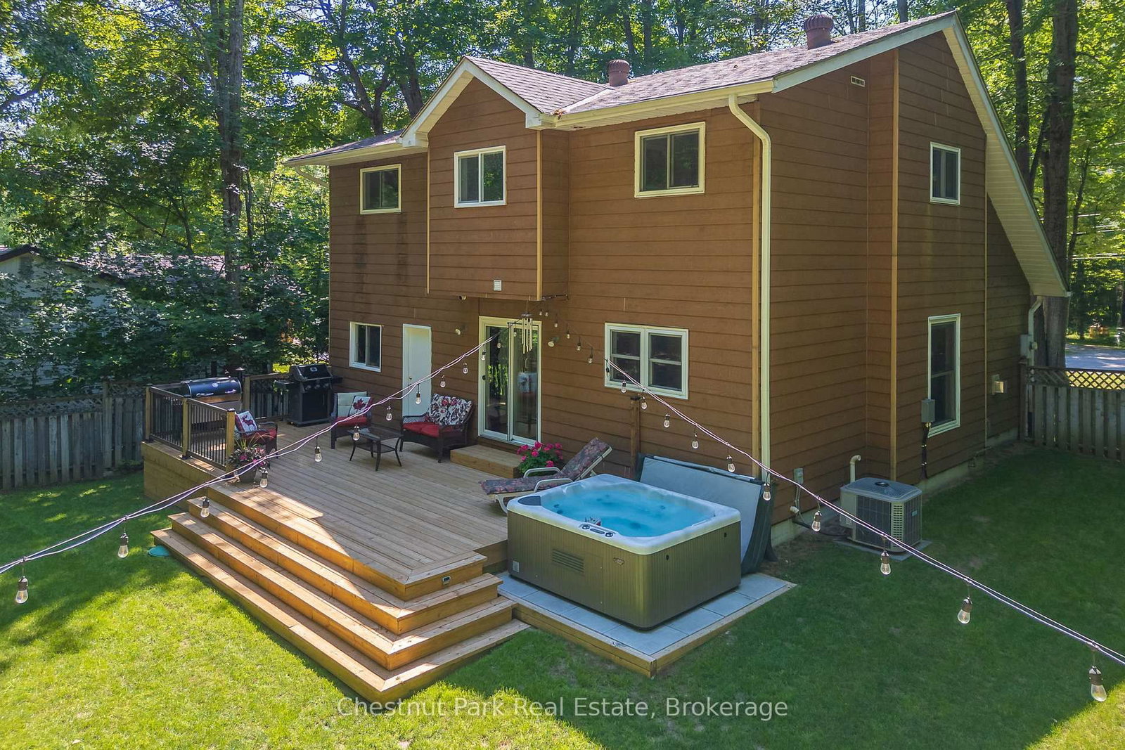 Detached House for sale at 20 Kevin Crescent, Bracebridge, Ontario, P1L 1A8 - Monck (Bracebridge) - MLS: X13212492