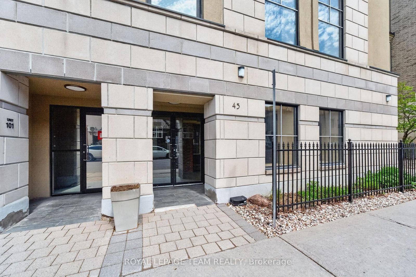 45 Spencer Street, Unit 307 - Photo 3
