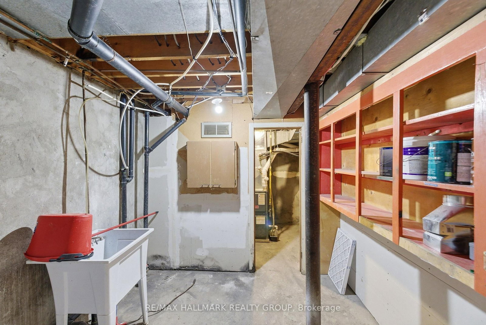 912 St Laurent Boulevard S • Ottawa, ON photo 17