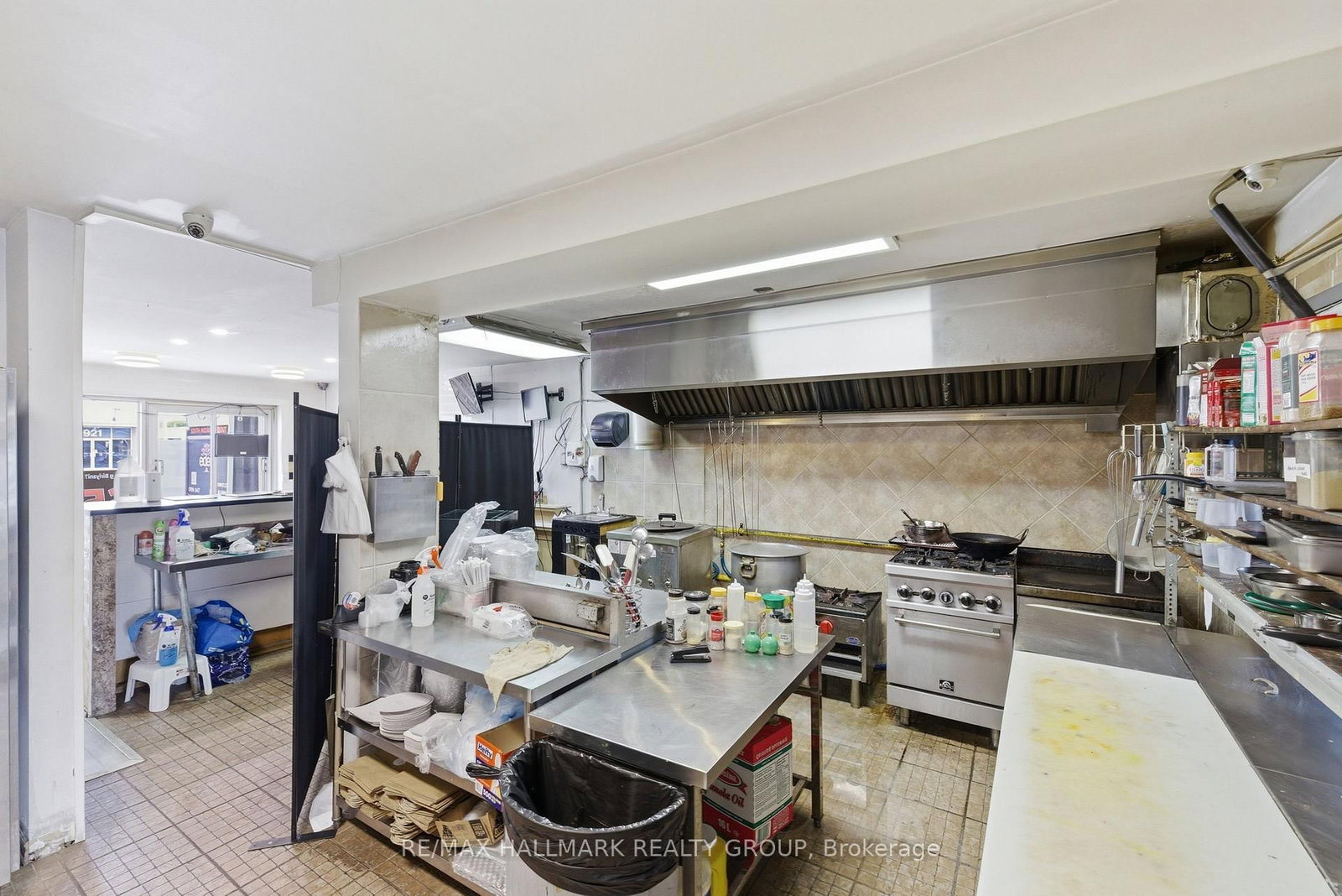 912 St Laurent Boulevard S • Ottawa, ON photo 23