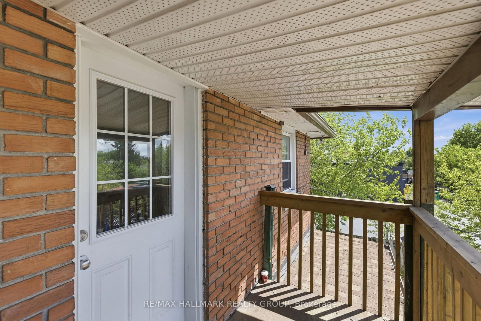 912 St Laurent Boulevard S • Ottawa, ON photo 28