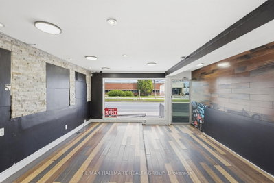 912 St Laurent Boulevard S • Ottawa, ON photo 5