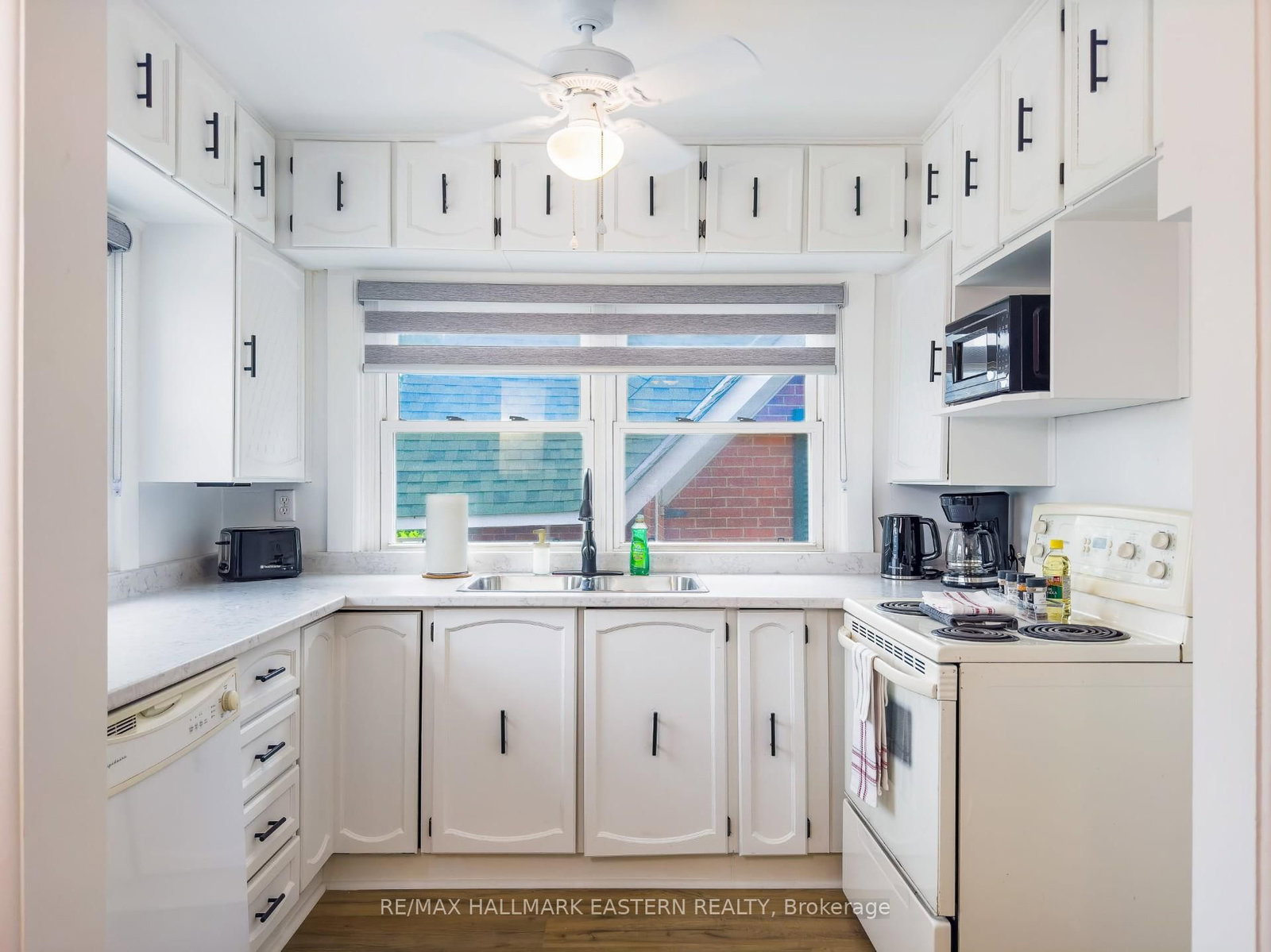 8 - 36 Main Street, Kawartha Lakes 4