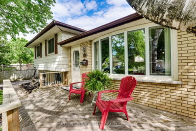 119 Metcalfe Crescent • London South, ON photo 5