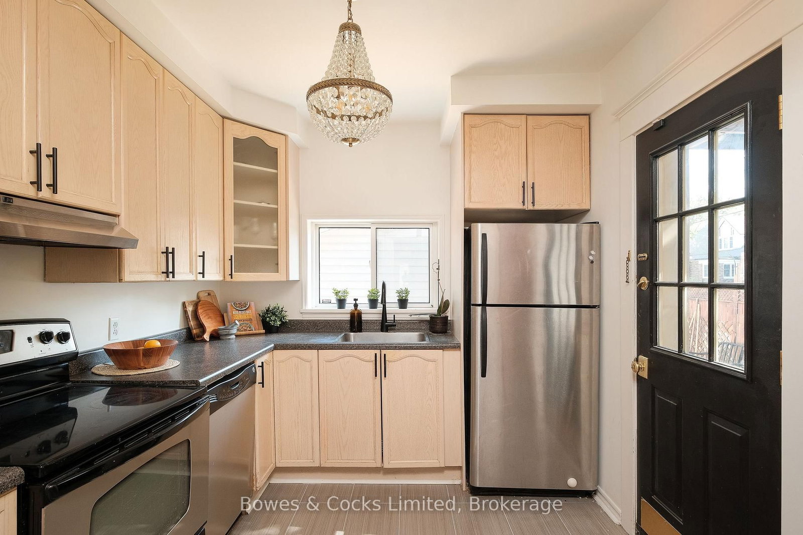 599 Gilmour Street • Peterborough, ON photo 14