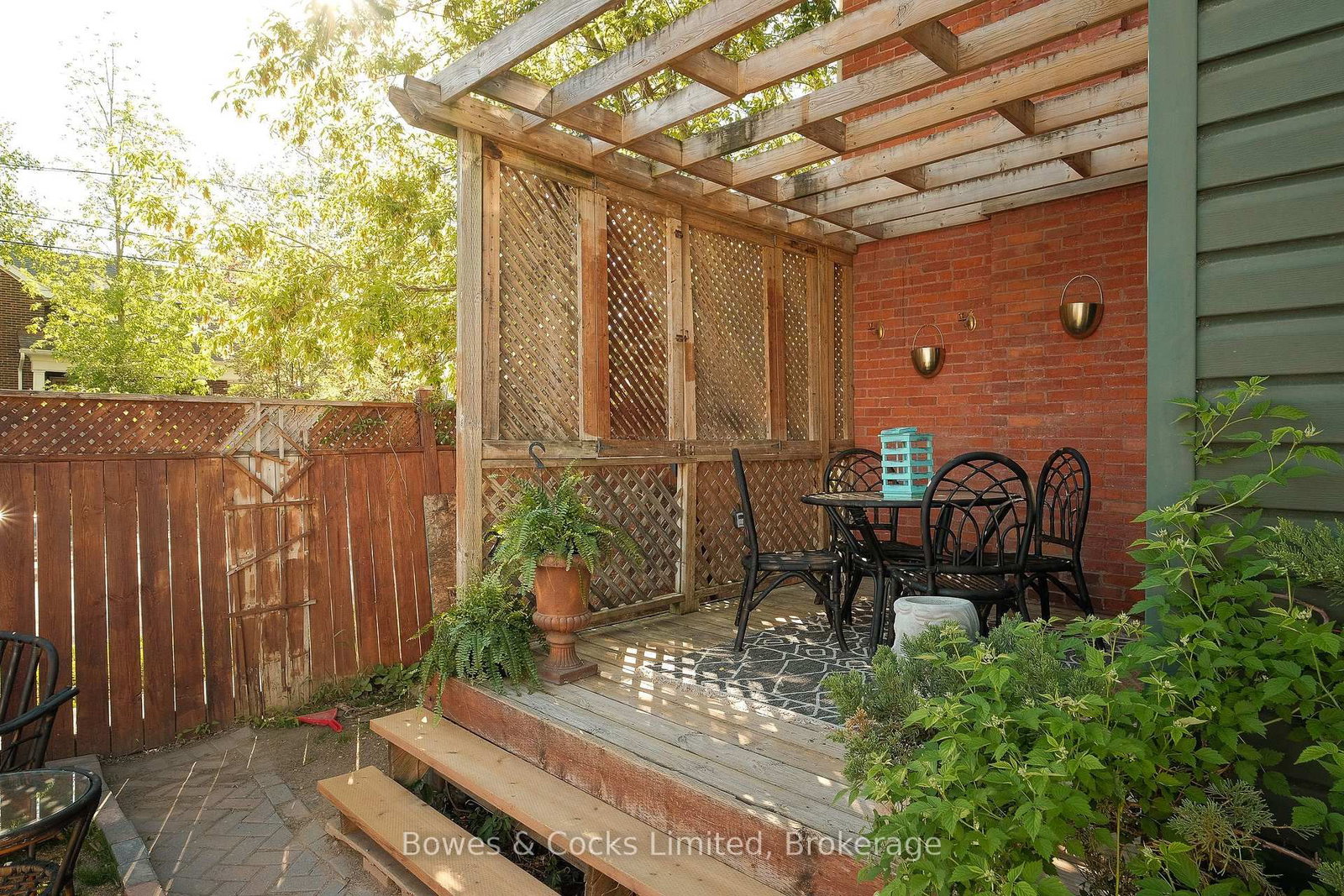 599 Gilmour Street • Peterborough, ON photo 36