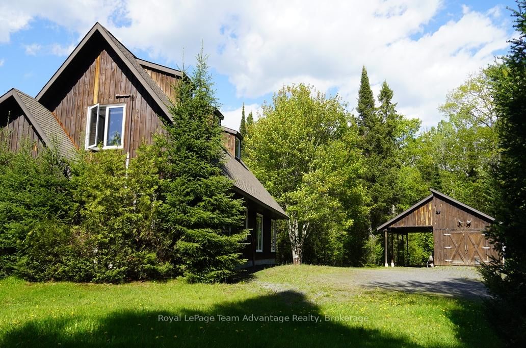 768 Hurdville Road • McKellar, ON photo 12