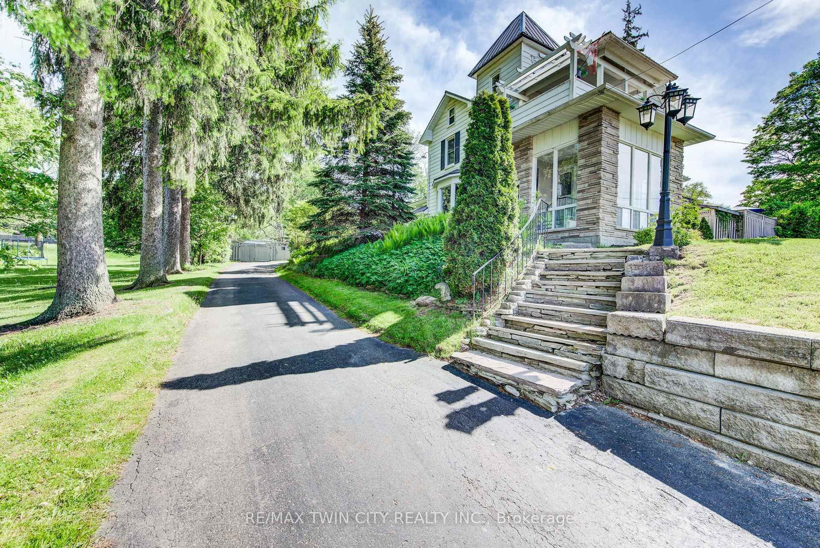 1521 Bridge Street • Wilmot, ON photo 46