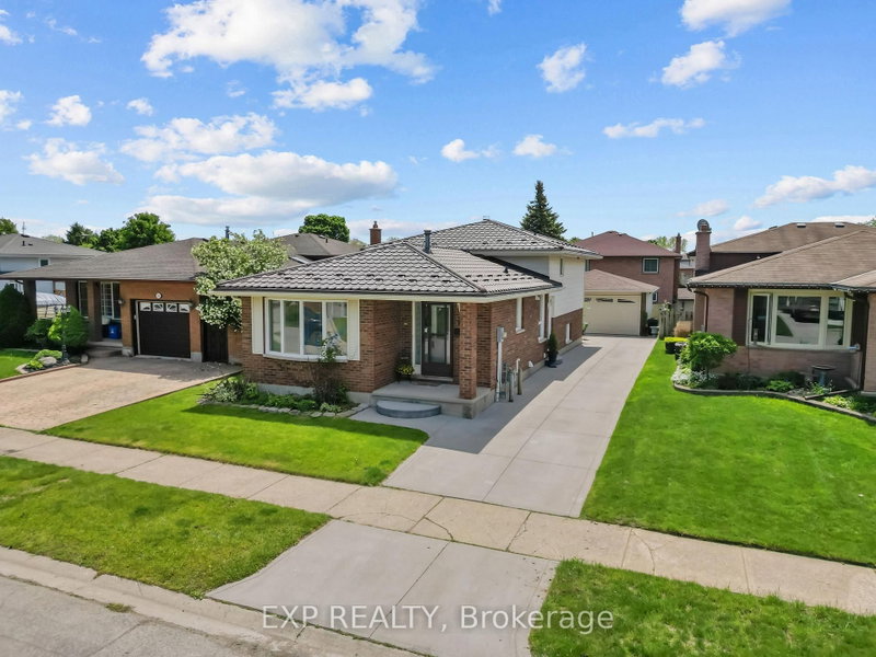 home for sale on 56 Classic Crescent