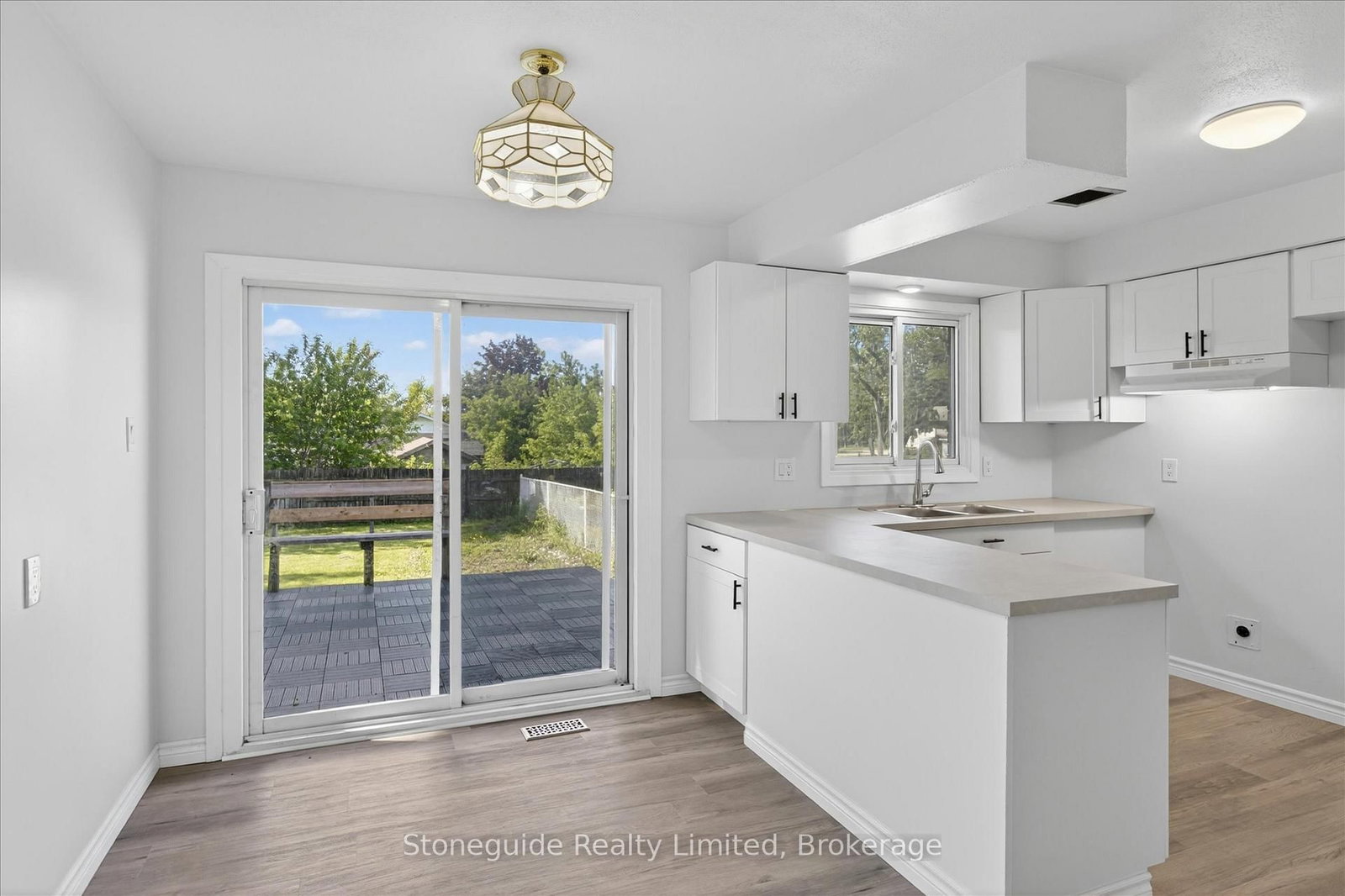 667 Skyline Road • Selwyn, ON photo 10