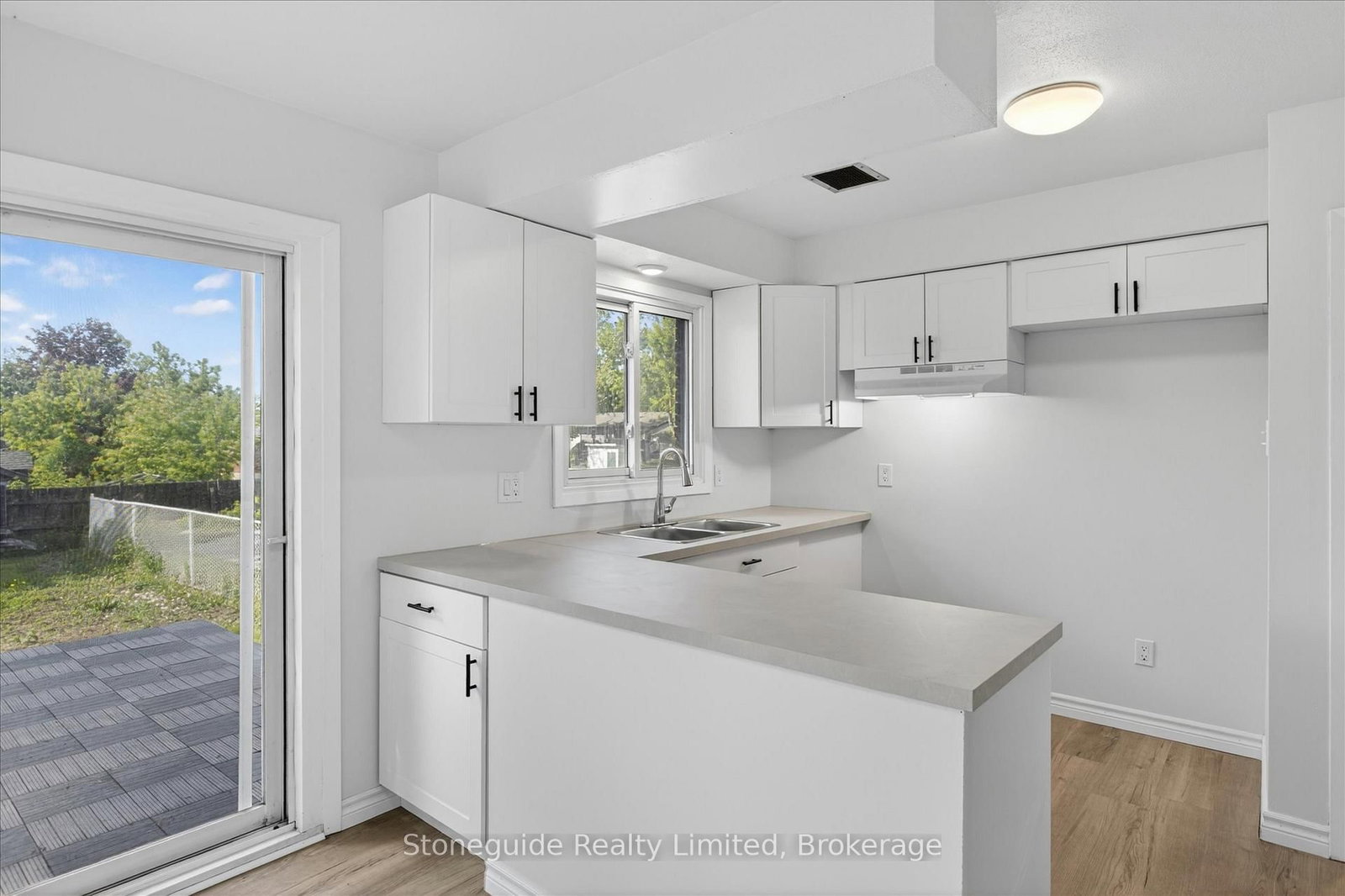 667 Skyline Road • Selwyn, ON photo 13