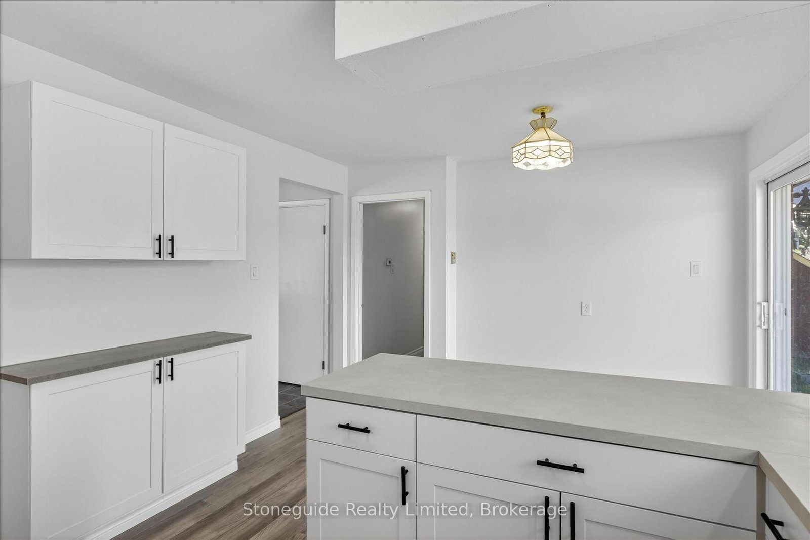 667 Skyline Road • Selwyn, ON photo 17