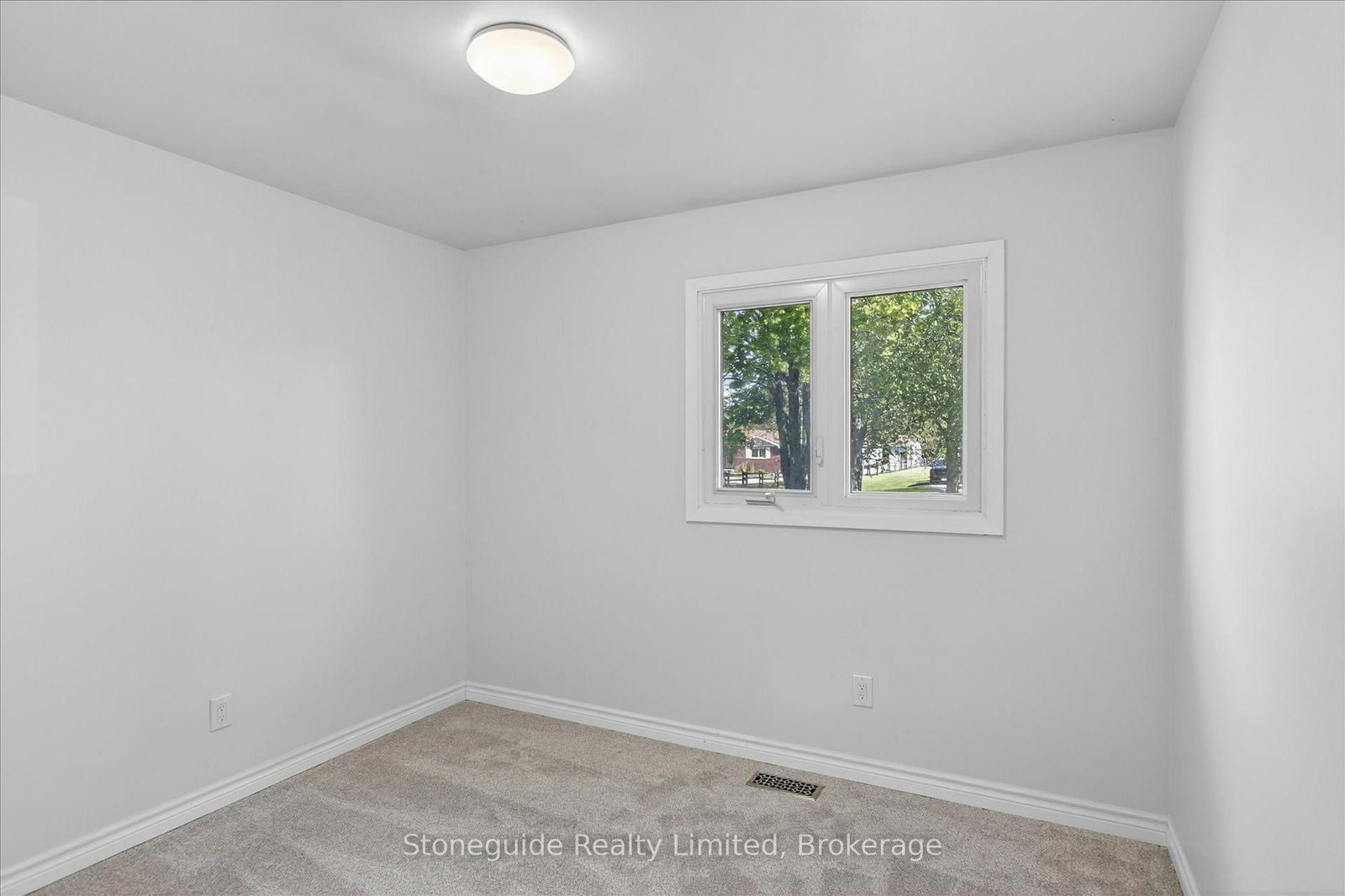 667 Skyline Road • Selwyn, ON photo 24