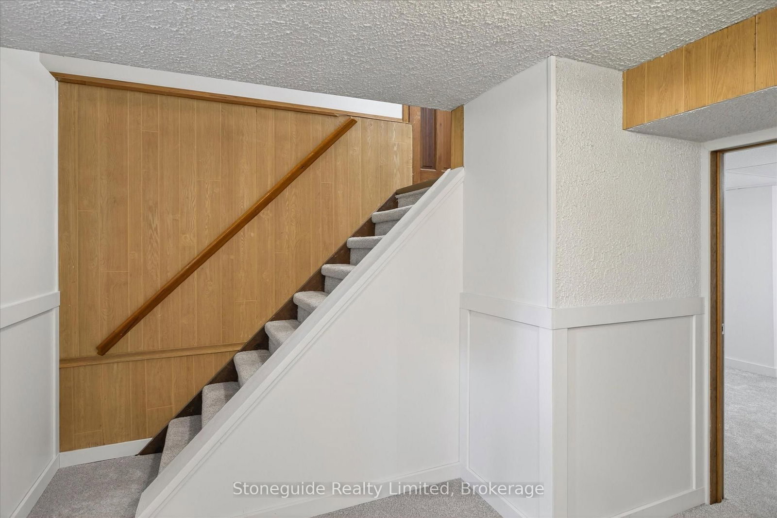 667 Skyline Road • Selwyn, ON photo 26