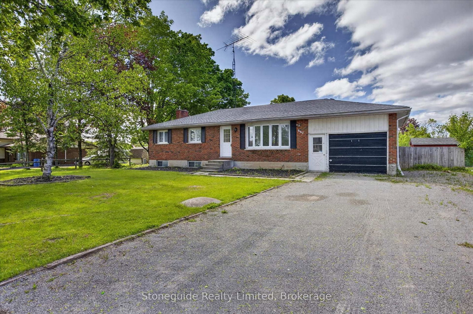 667 Skyline Road • Selwyn, ON photo 4