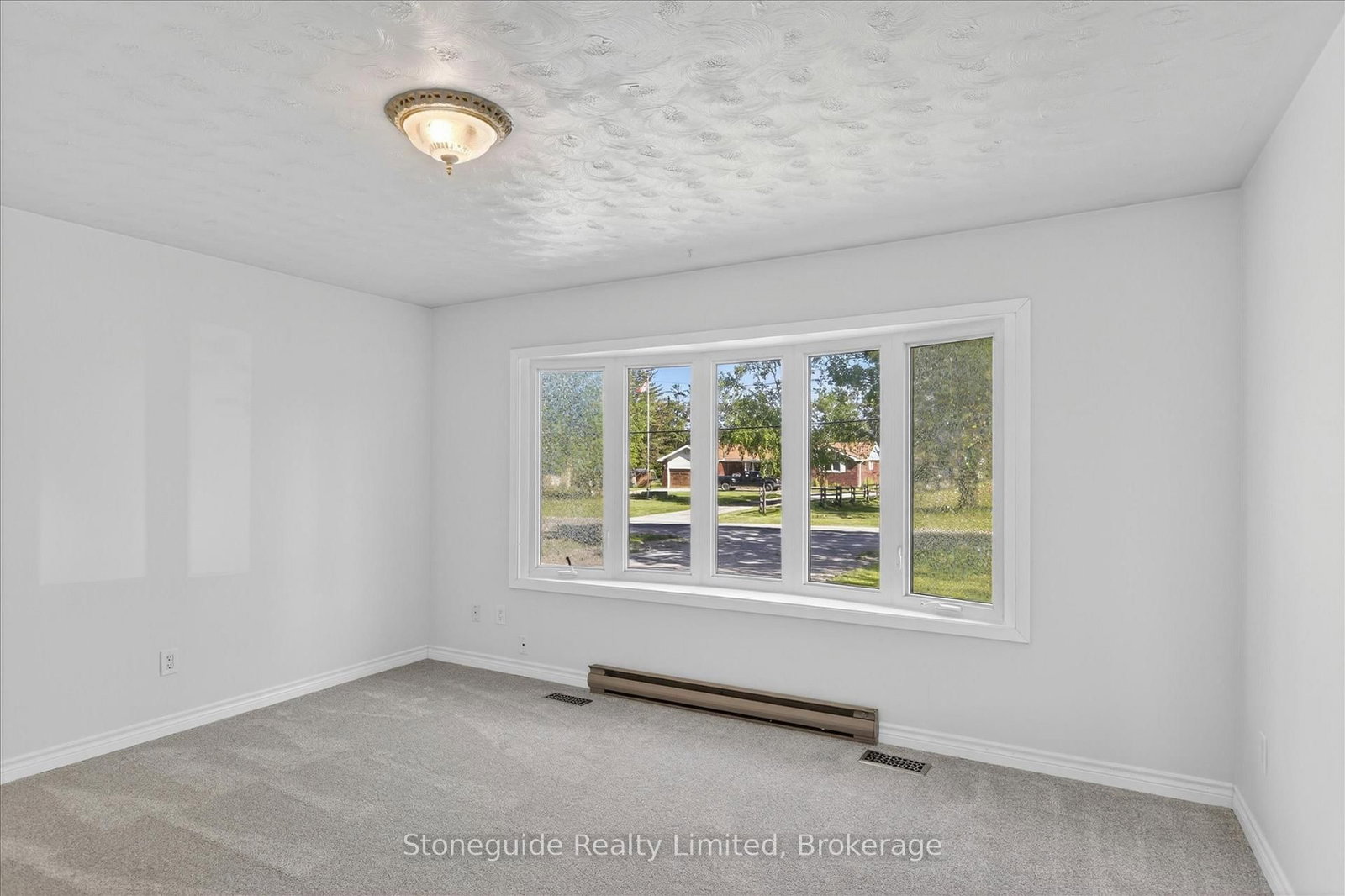 667 Skyline Road • Selwyn, ON photo 7