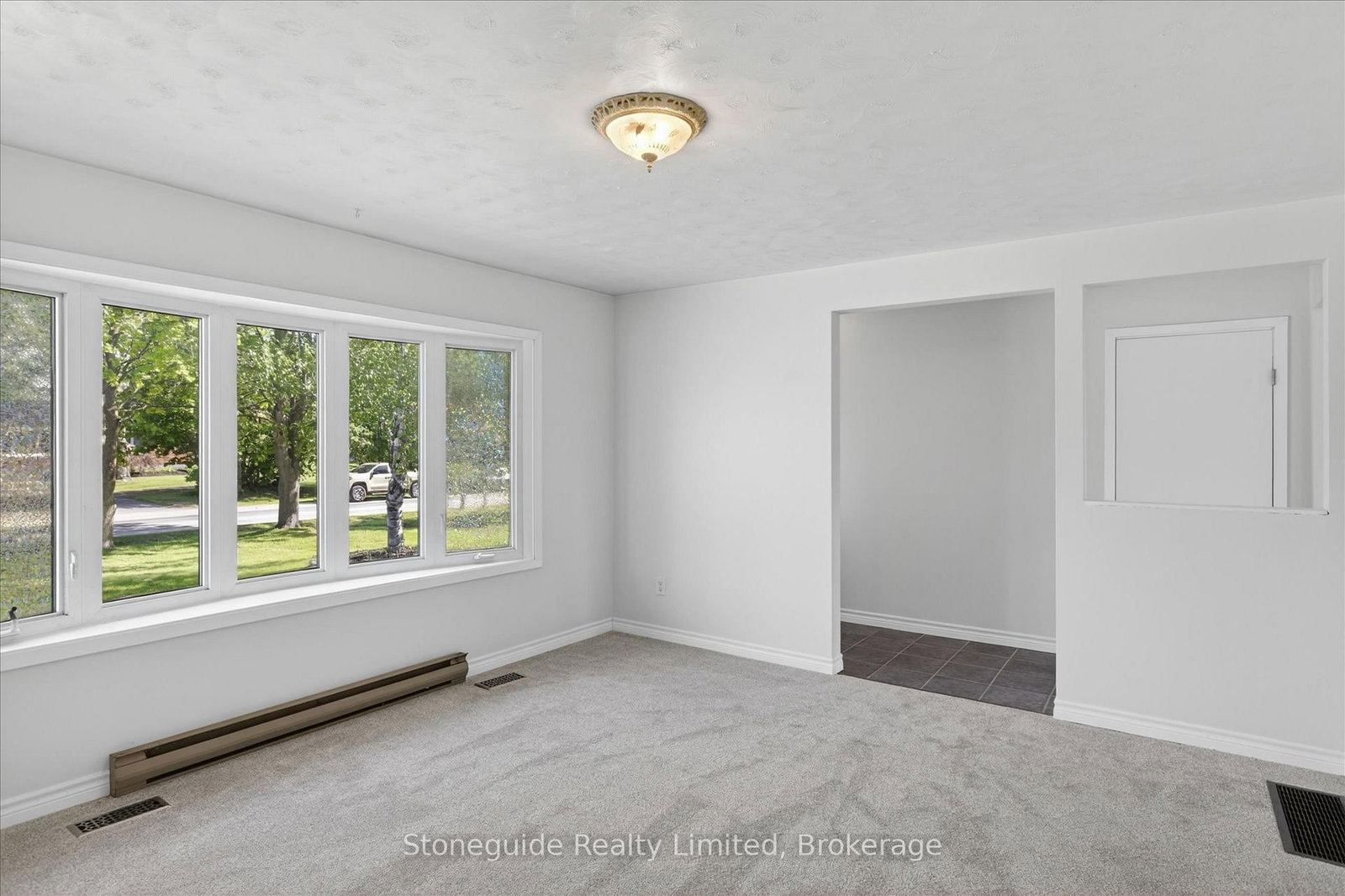 667 Skyline Road • Selwyn, ON photo 8
