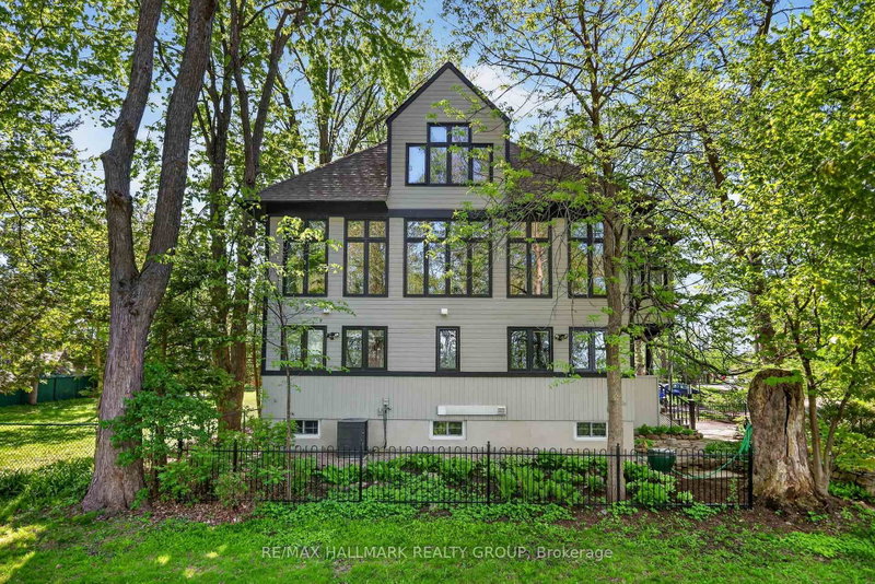 53 Scrivens St, Ottawa, Ontario