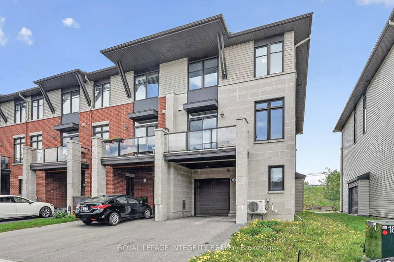home for sale on 520 Stadacone Row