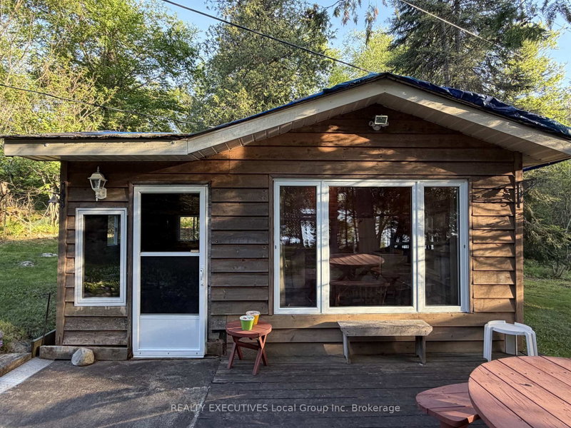1504 Hemlock Island