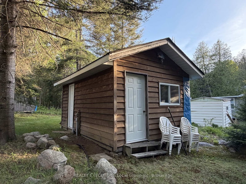 1504 Hemlock Island photo 4