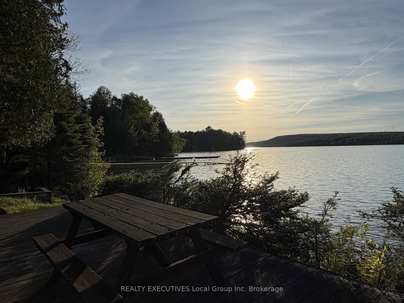 1504 Hemlock Island photo 5