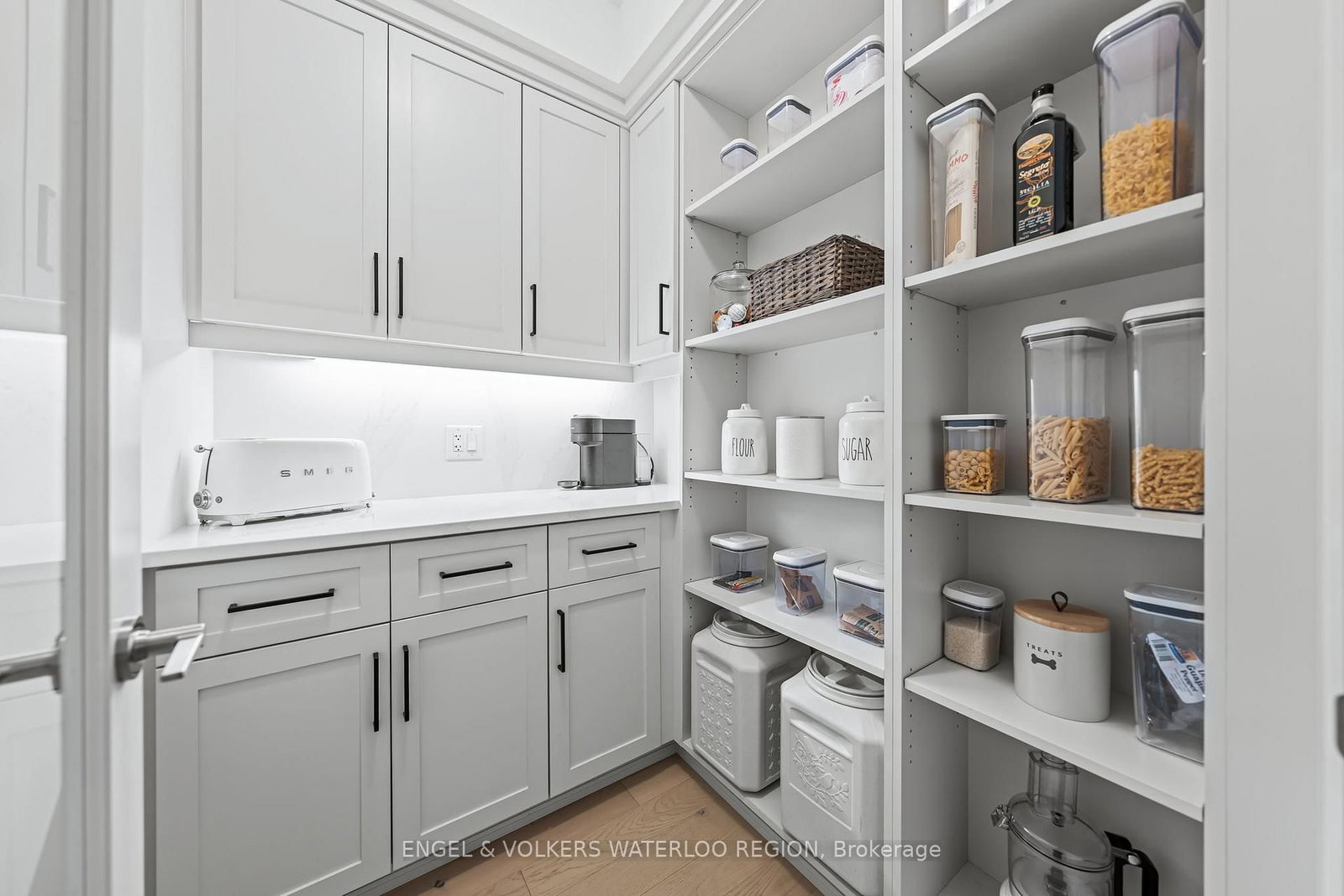 71 Wyndham Street S, Unit 601 - Photo 18