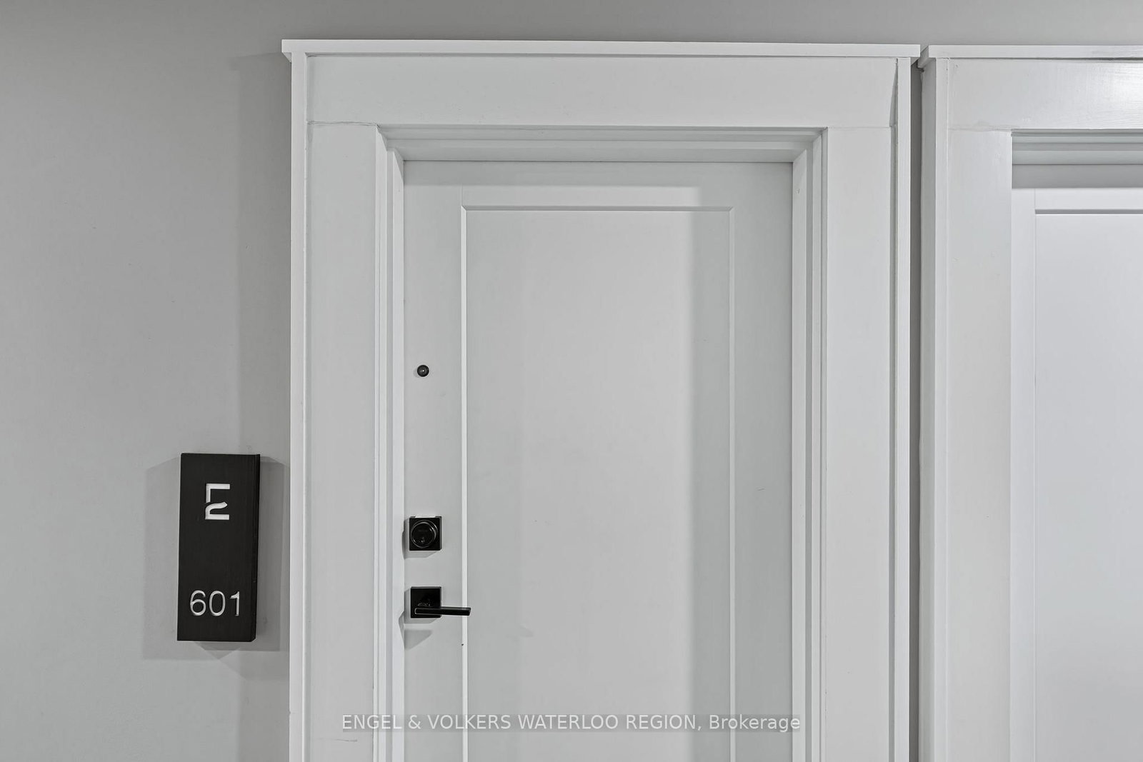 71 Wyndham Street S, Unit 601 - Photo 8