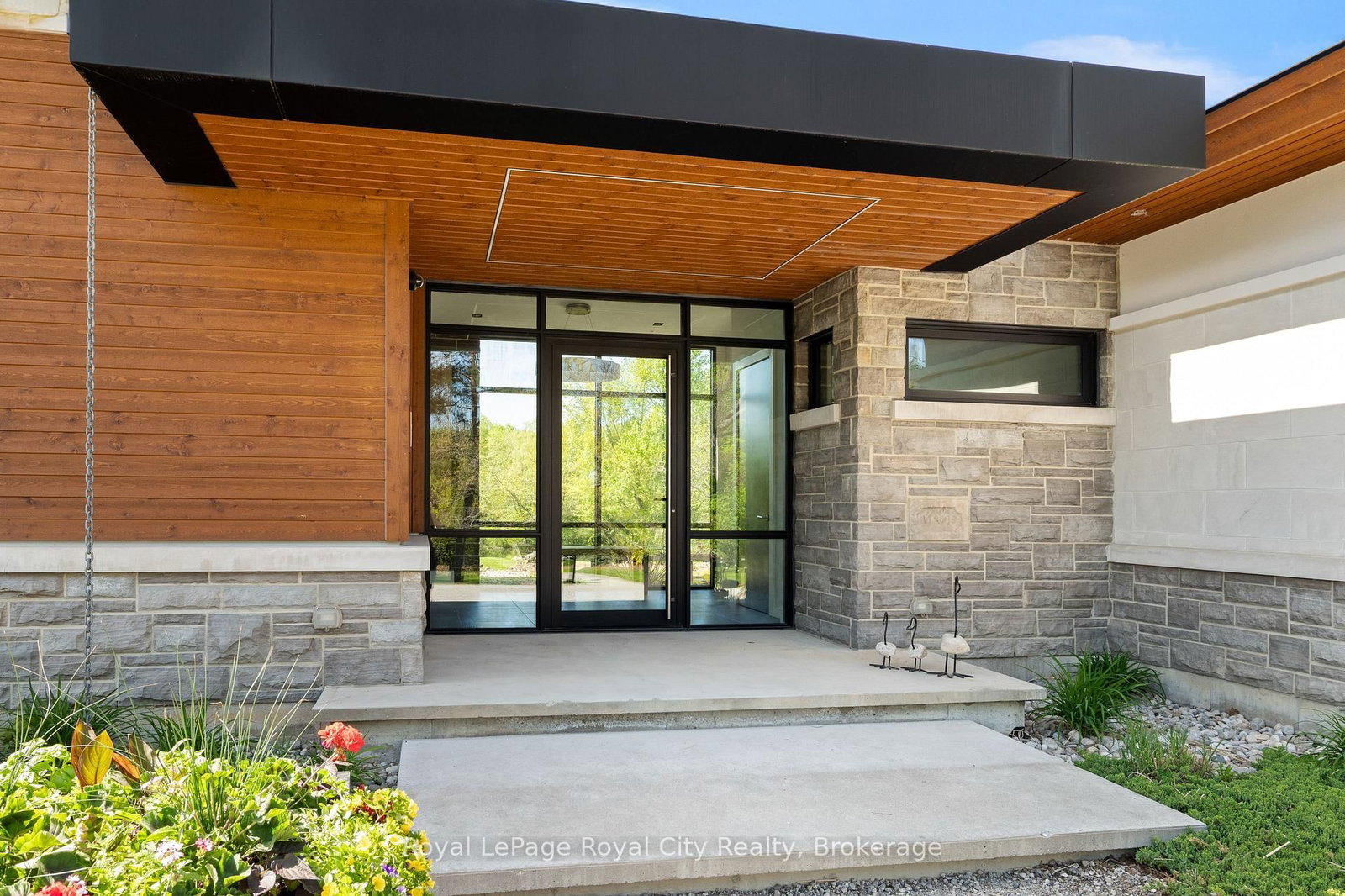 164 Hume Road • Puslinch, ON photo 4
