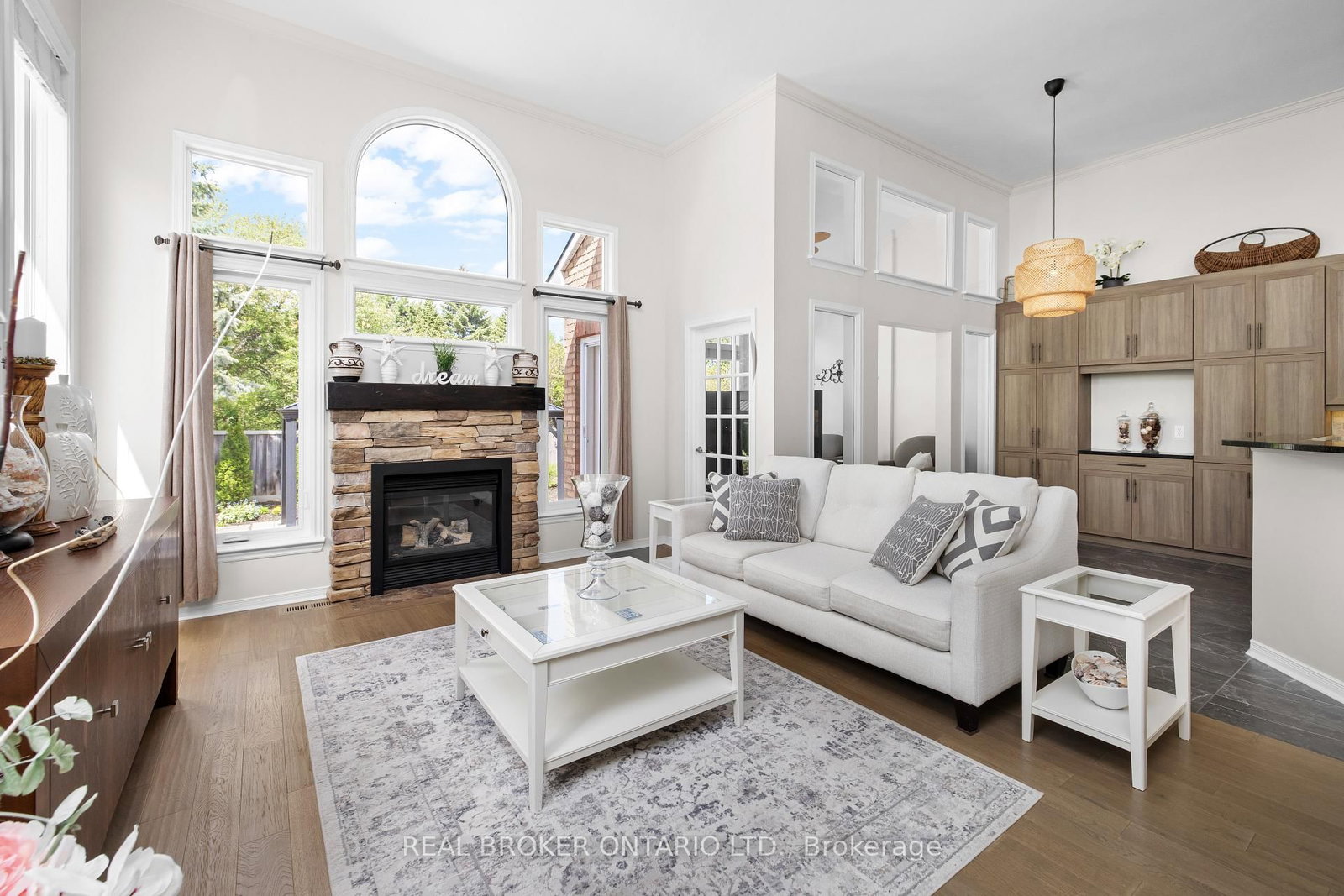 124 Macassa Circle • Ottawa, ON photo 10