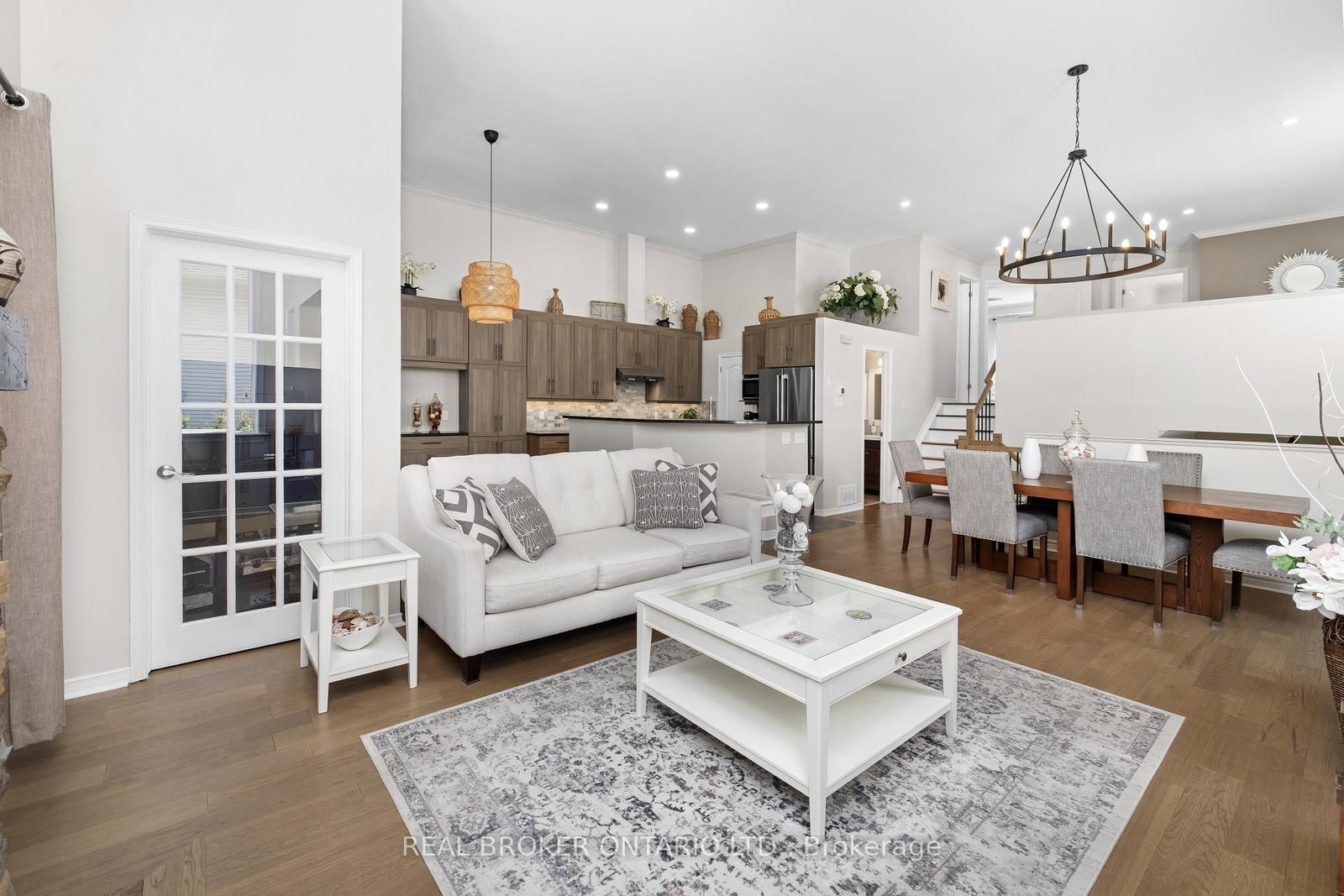 124 Macassa Circle • Ottawa, ON photo 11