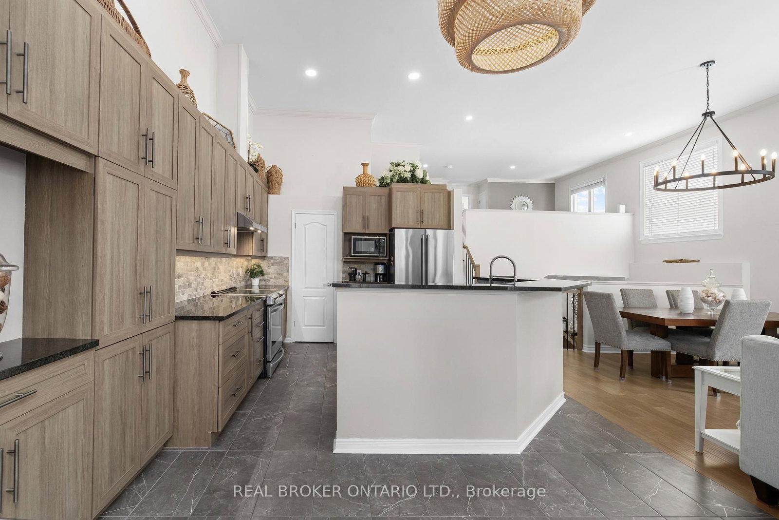 124 Macassa Circle • Ottawa, ON photo 17