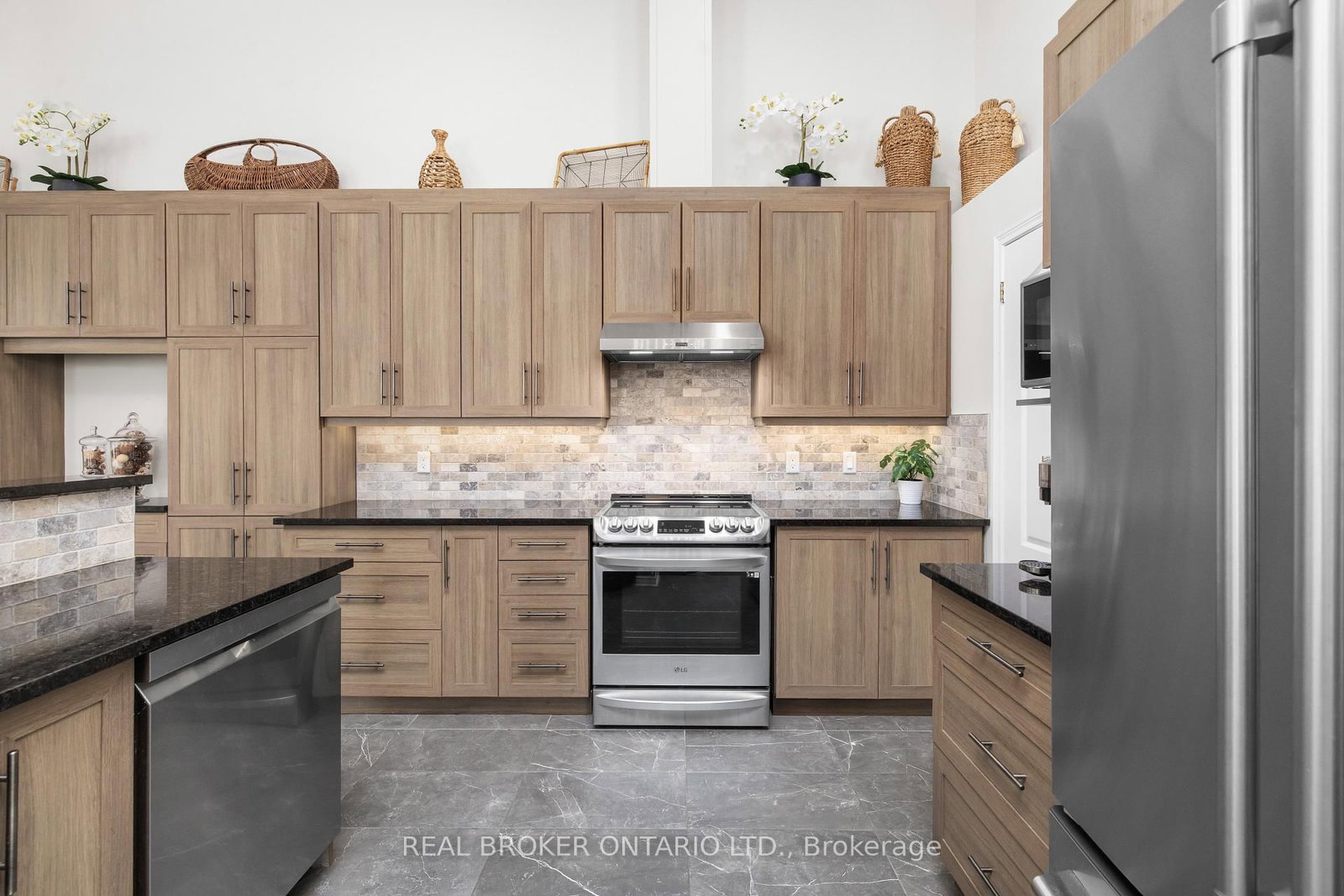 124 Macassa Circle • Ottawa, ON photo 21