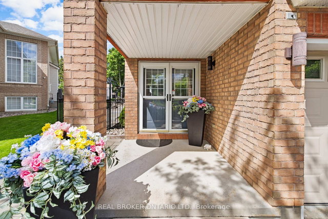 124 Macassa Circle