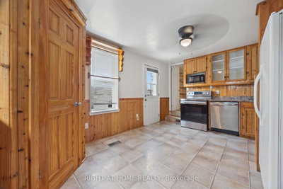 221 Samuelson Street — photo 5