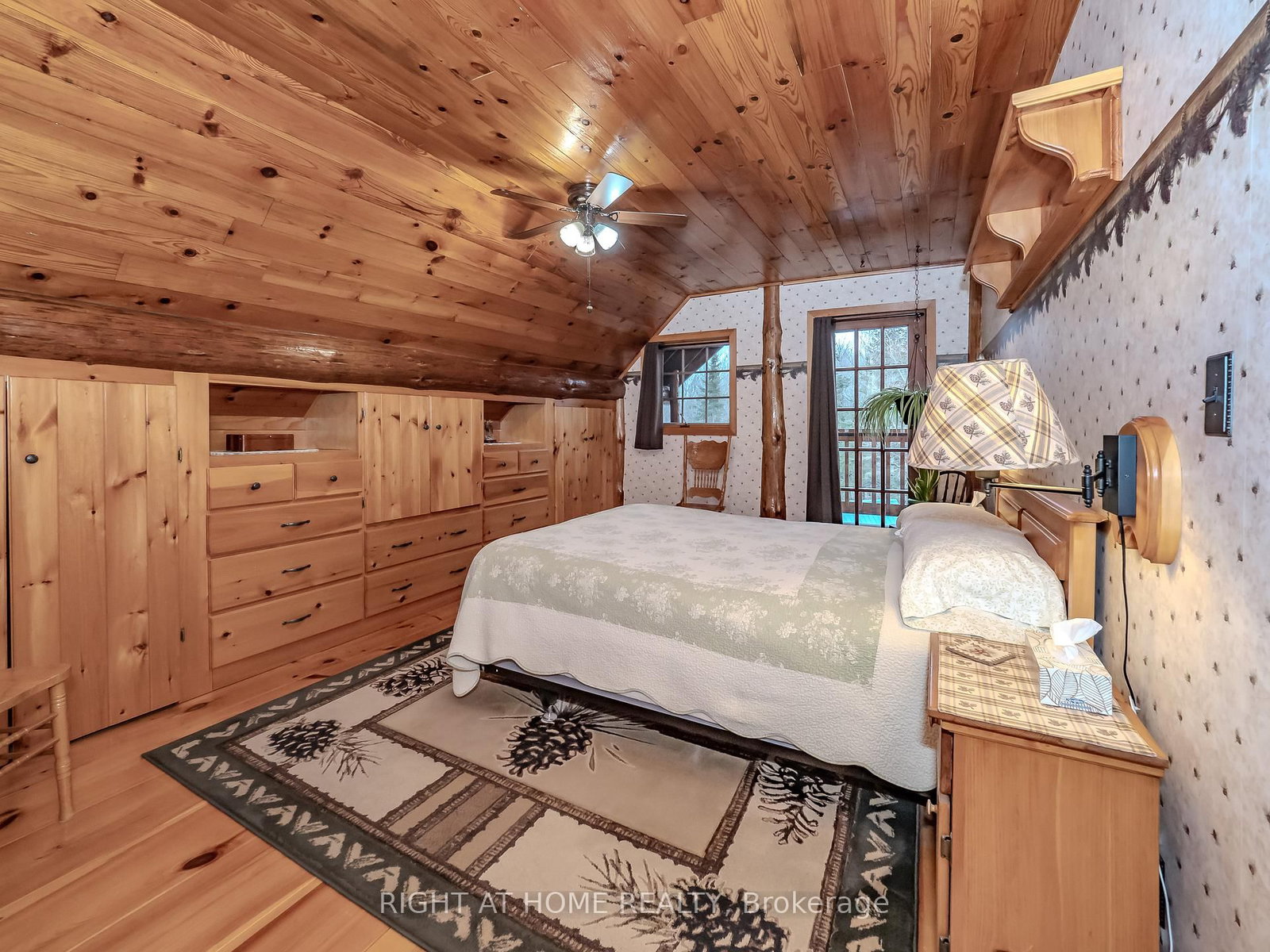 1696 Highway 118 E • Bracebridge, ON photo 16