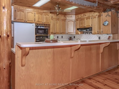 1696 Highway 118 E • Bracebridge, ON photo 9