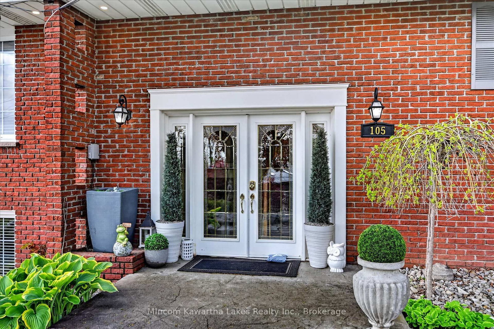 105 Ridgewood Road • Peterborough, ON photo 4