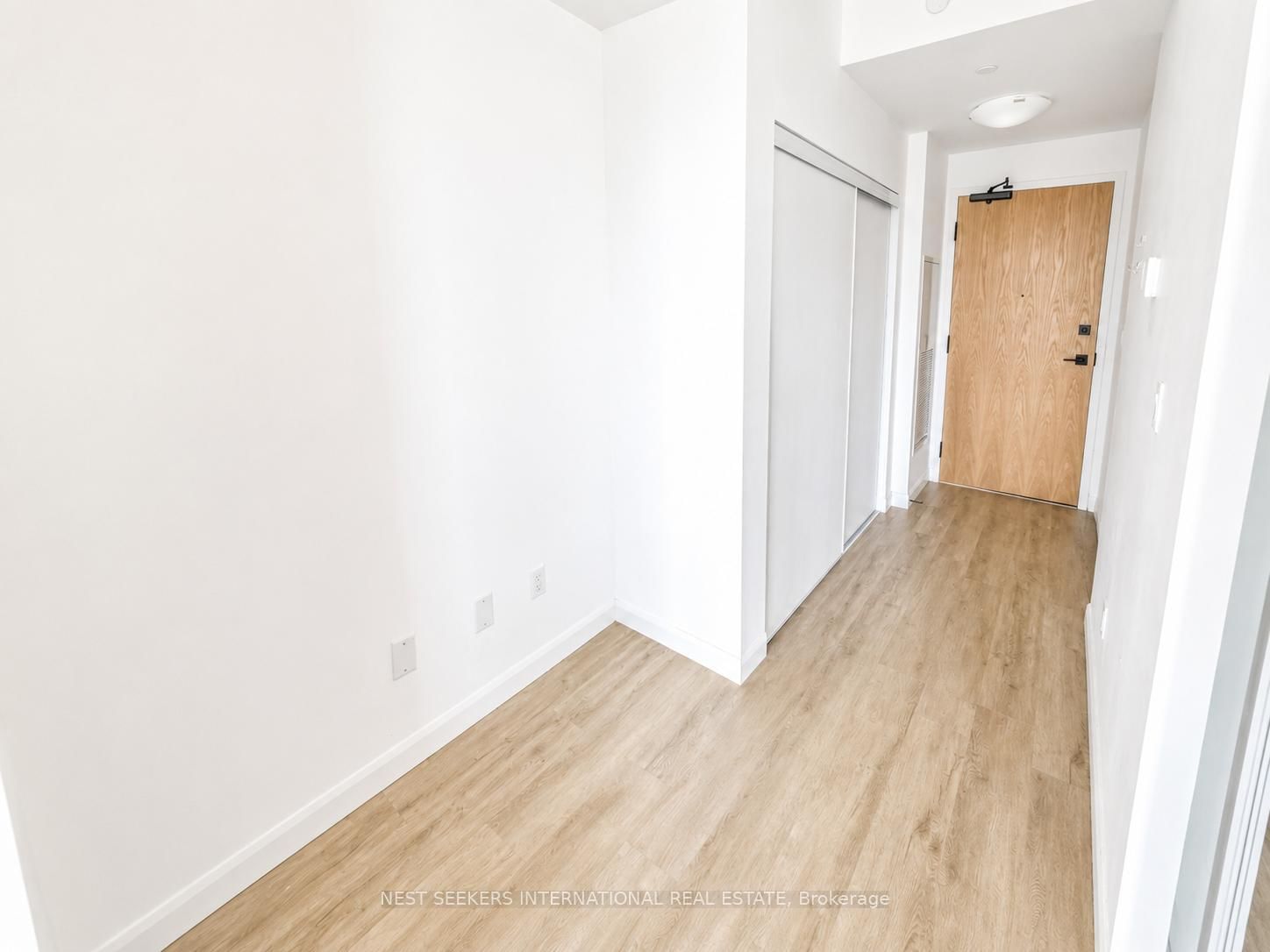7 Erie Avenue, Unit 307 - Photo 3