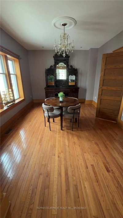 4915 King Street — photo 5