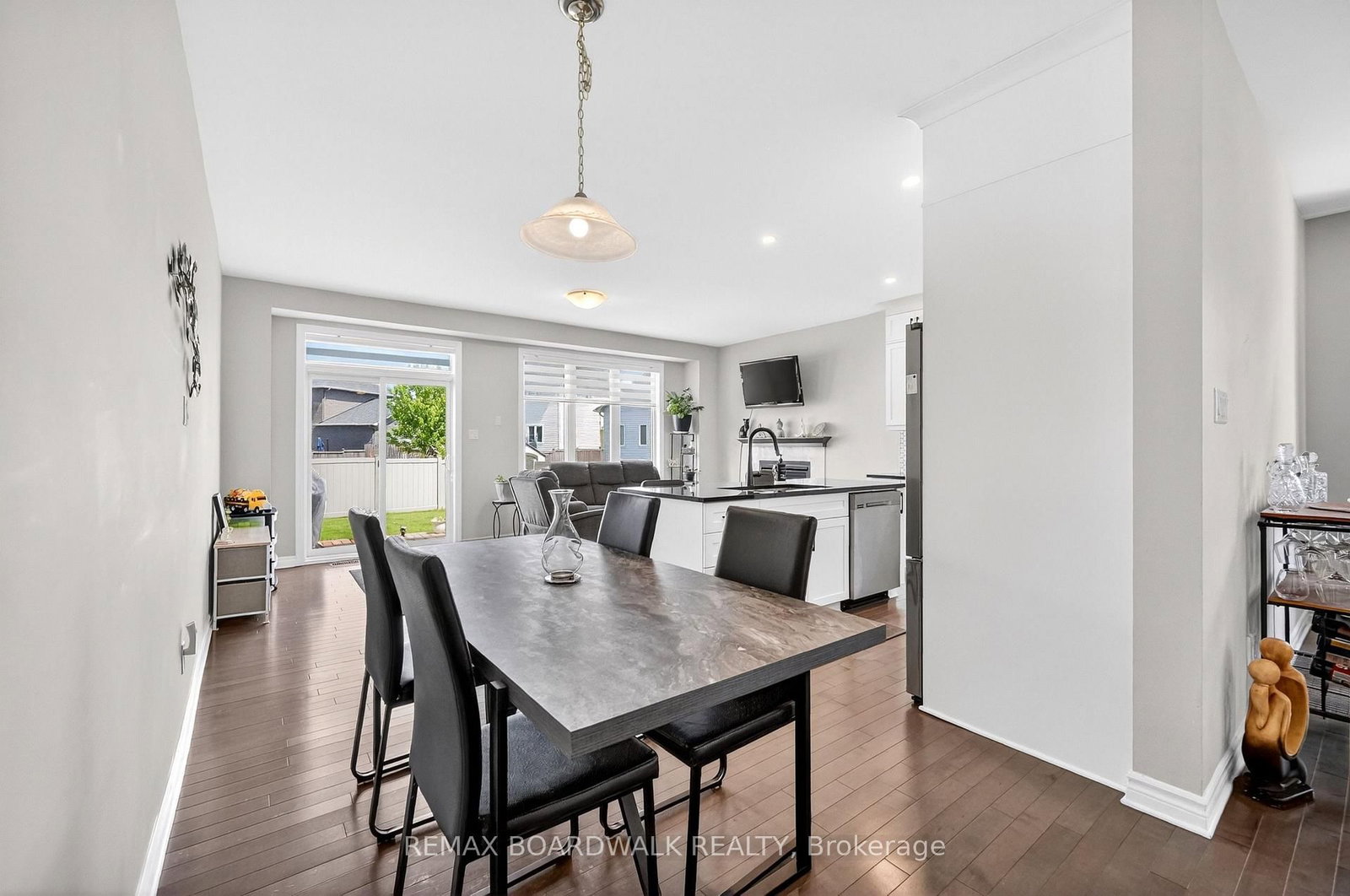 2 Duncanville Street • Russell, ON photo 14
