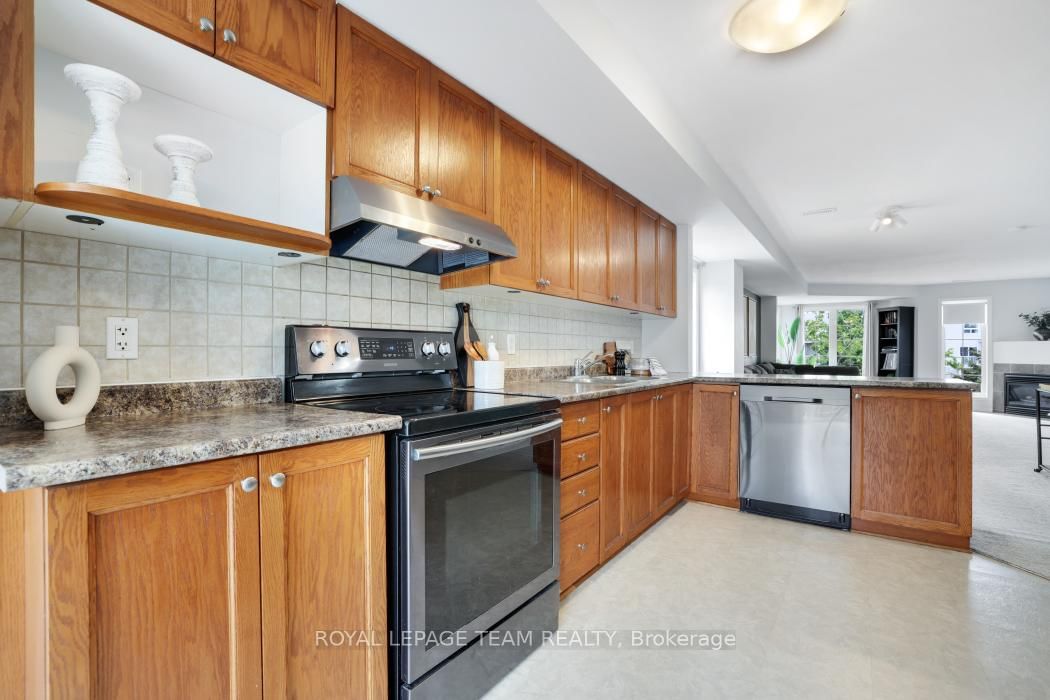 130 Berrigan Drive • #76 • Ottawa, ON photo 16