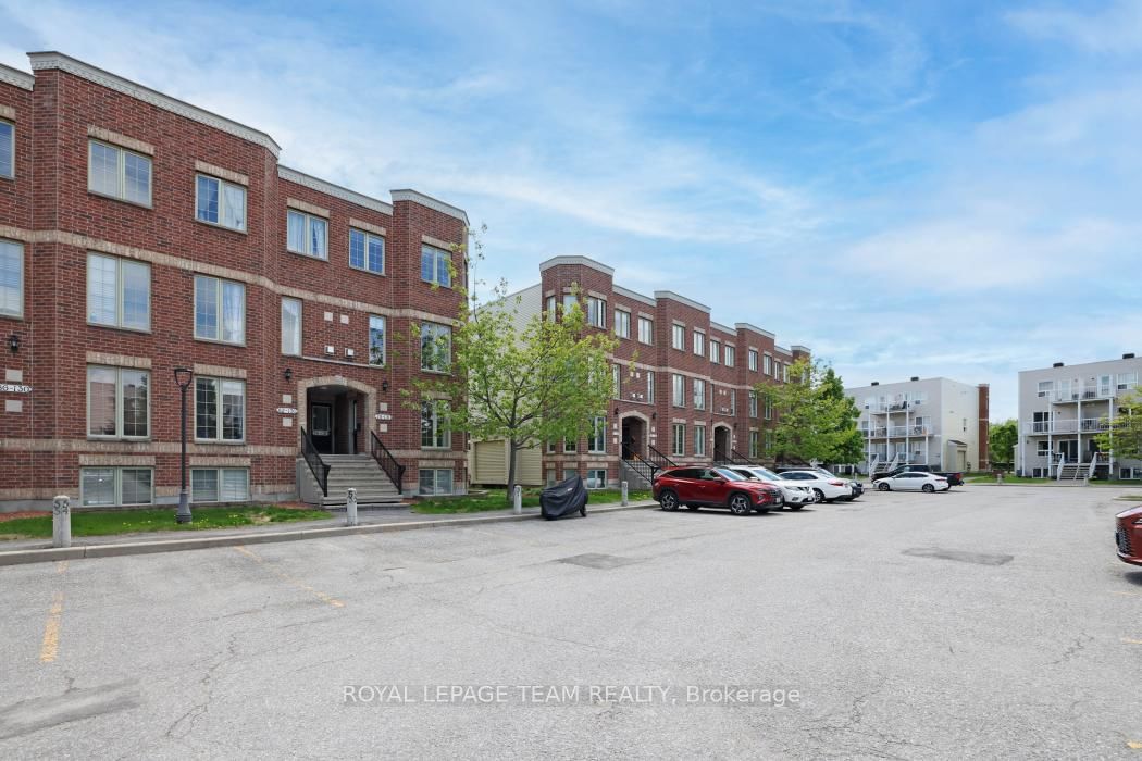 130 Berrigan Drive • #76 • Ottawa, ON photo 2