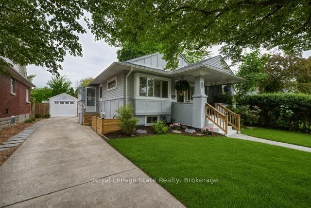 7 Pinehill Road