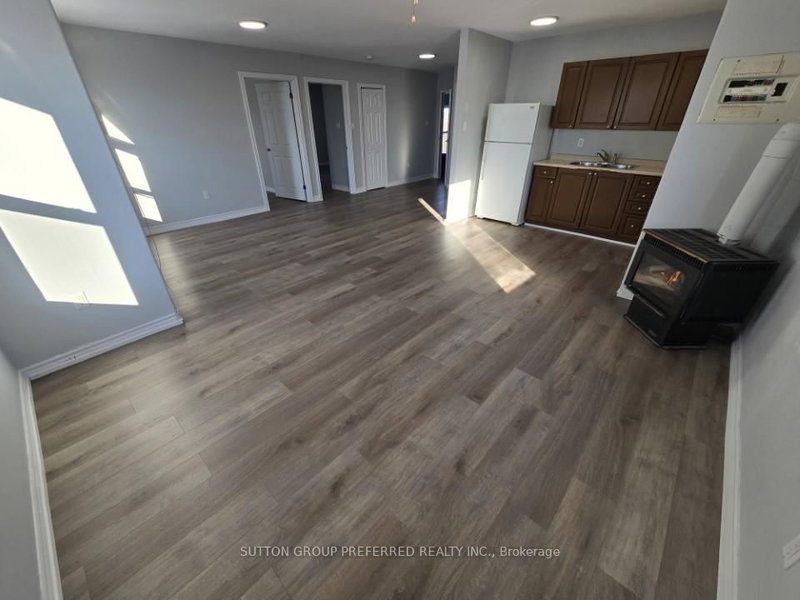 453 Bathurst Street
