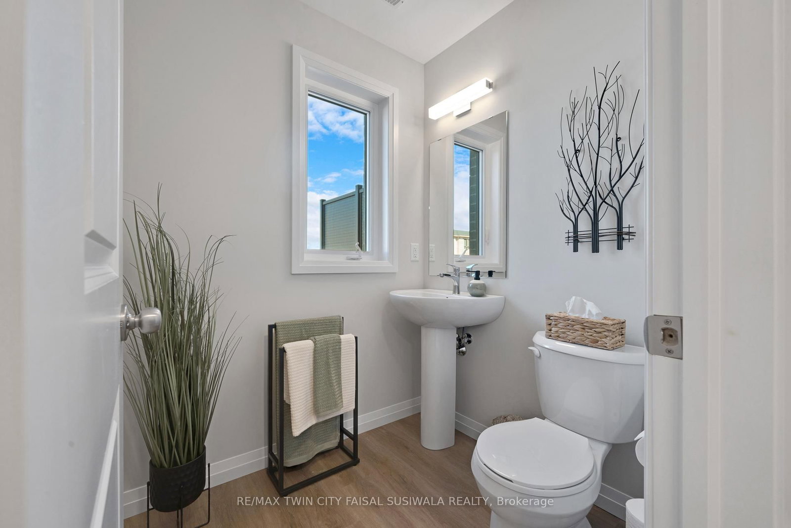 410 Northfield Drive W • #e5 • Waterloo, ON photo 15