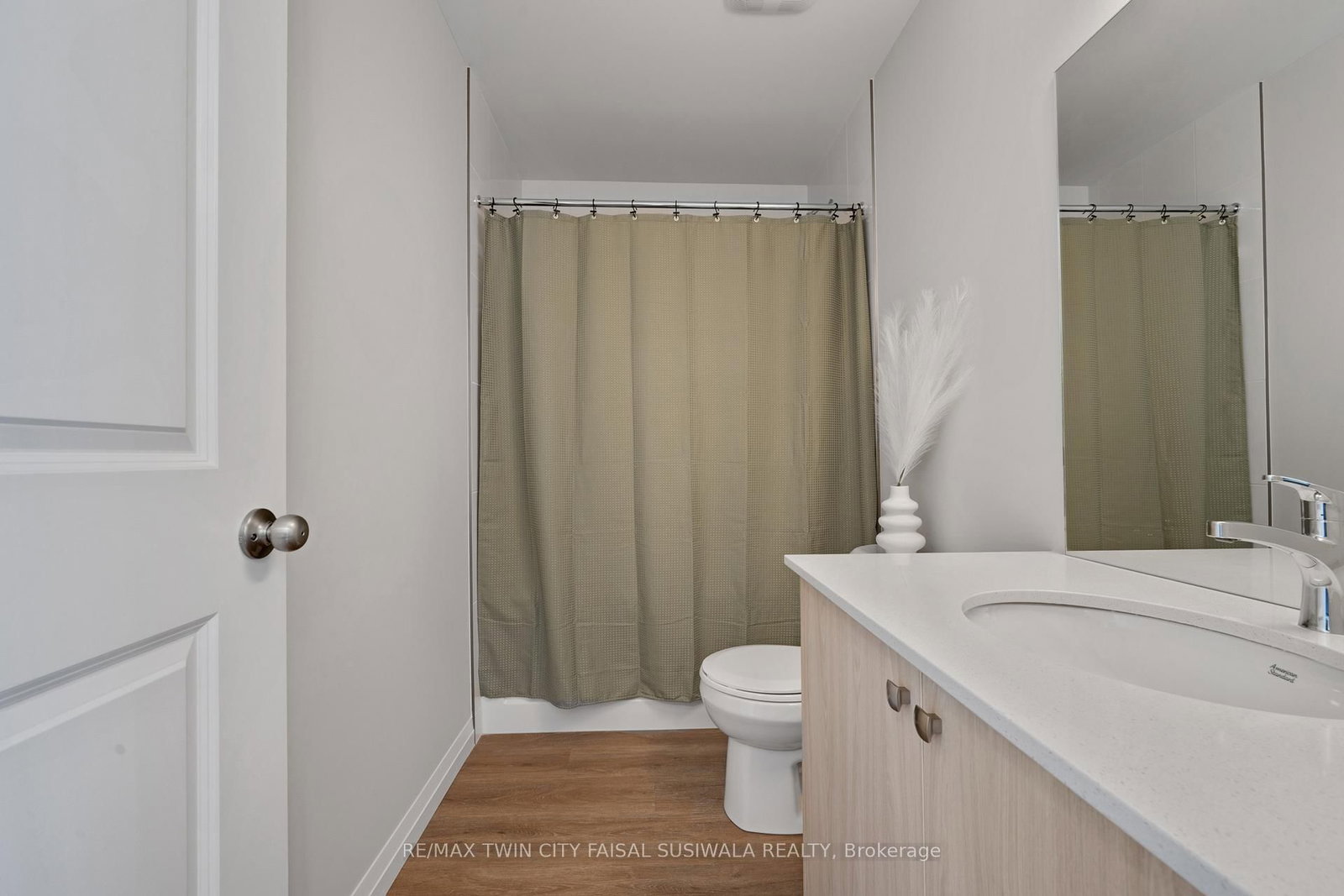 410 Northfield Drive W • #e5 • Waterloo, ON photo 20