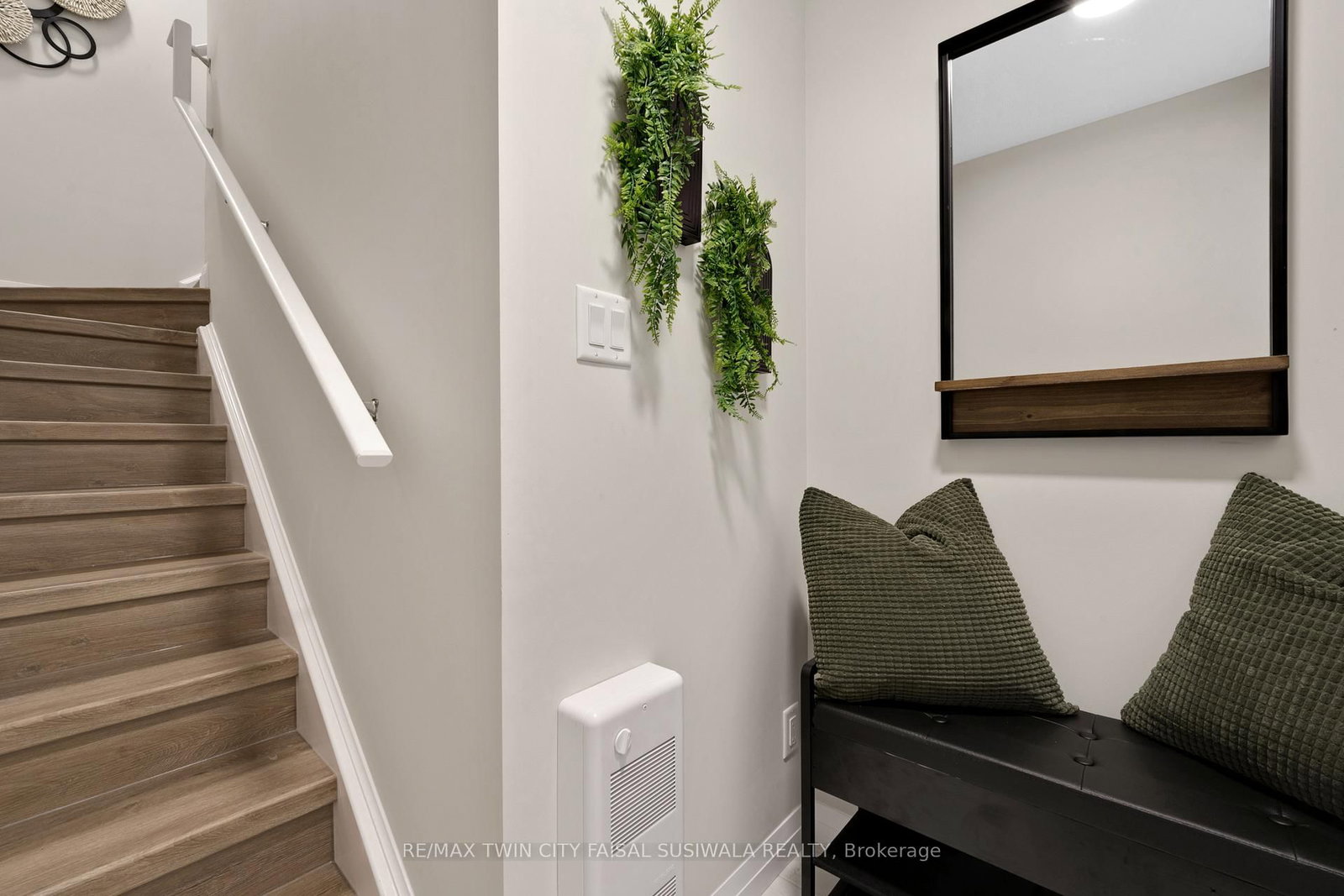 410 Northfield Drive W • #e5 • Waterloo, ON photo 5